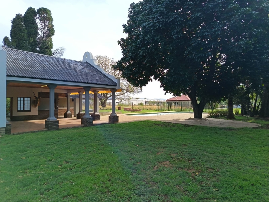 4 Bedroom Property for Sale in Mooinooi North West